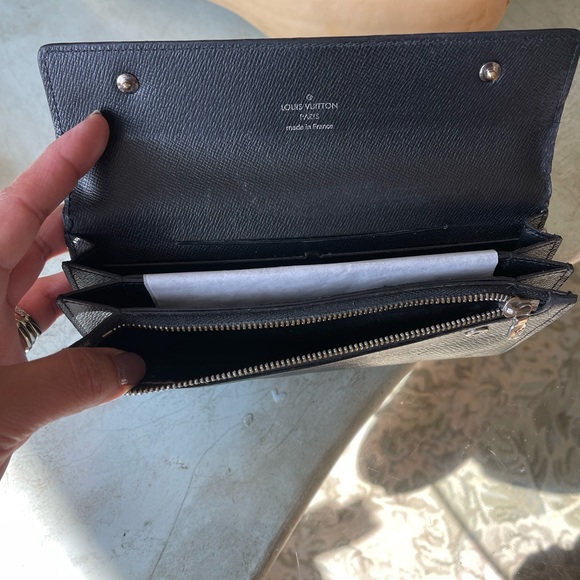 Louis Vuitton Black Taiga Leather Accordion Chain Wallet Long Flap - Picture 7 of 14